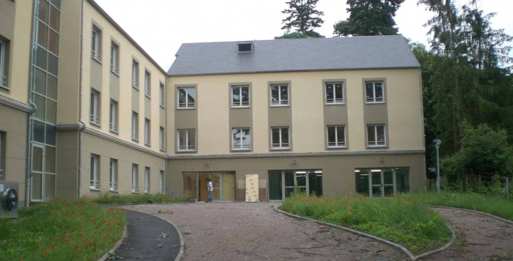 LE RECONFORT MAISON DE CONVALESCENCE / EXTENSION DU BATIMENT Ai2B LE RECONFORT MAISON DE CONVALESCENCE / EXTENSION DU BATIMENT Ai2B